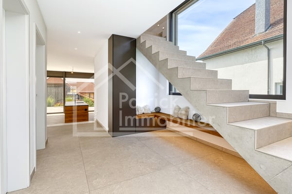 Villa contemporaine de luxe avec vue dégagée à Montavon 4