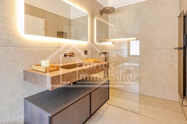 Villa contemporaine de luxe avec vue dégagée à Montavon 9