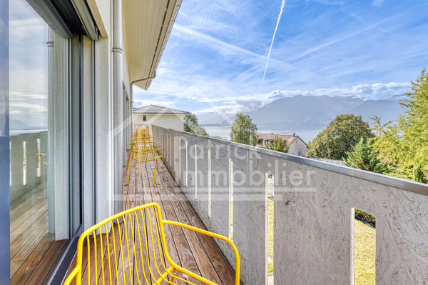 Propriété contemporaine d'exception avec vue panoramique sur le lac 11