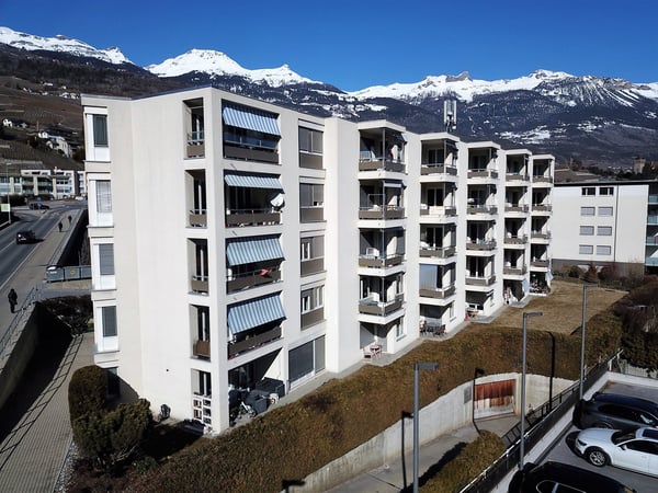Places de parc dans garage collectif à louer au centre ville de Sierre 10