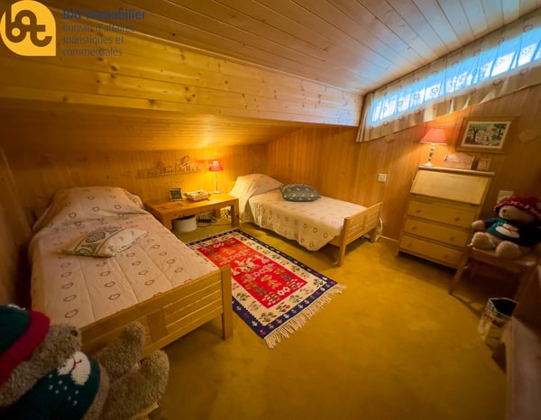 Hiver 2026 Duplex dans chalet quartier résidentiel à proximité du Golf de Crans 16