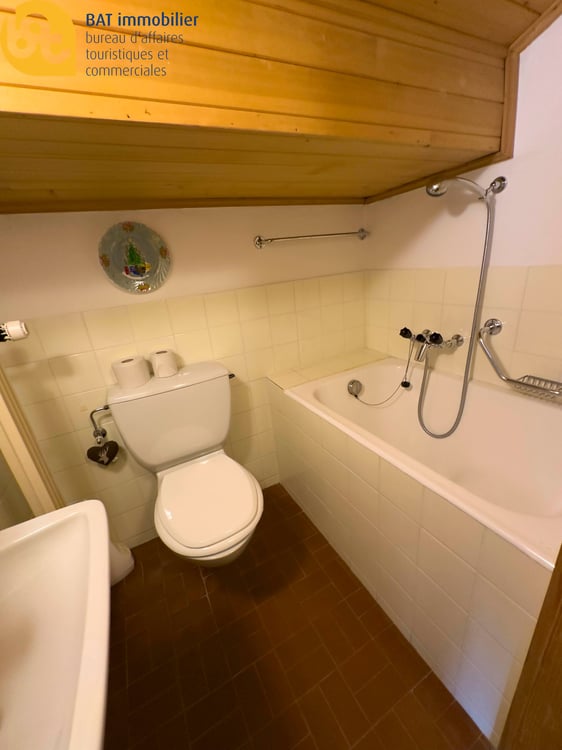 Hiver 2026 Duplex dans chalet quartier résidentiel à proximité du Golf de Crans 15