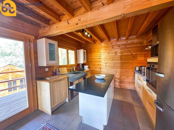 Appartement lumineux et spacieux au rez supérieur d'un chalet avec vue dégagée 6
