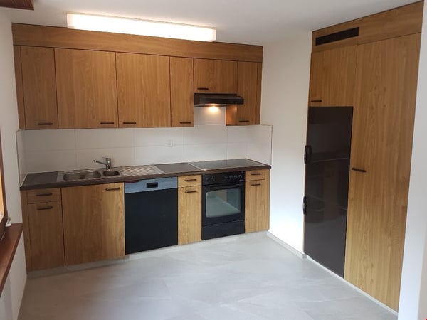 TOP-GELEGENHEIT: Komfortable Wohnung mit grossem Balkon 1