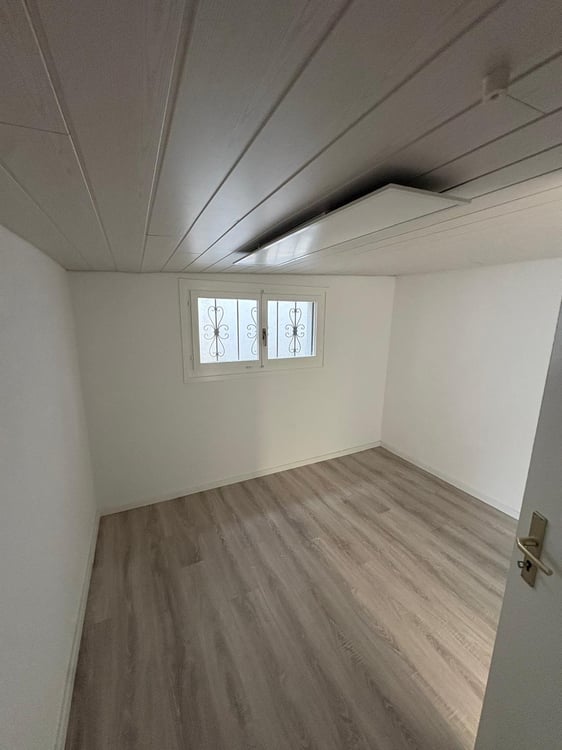 Lagerraum / Bastelraum, / Hobbyraum 15m2, Teppich renoviert 5