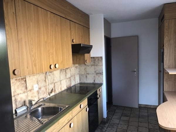 4 1/2 Zi.-Wohnung, sonnig und hell in 4 Fam.-Haus 8