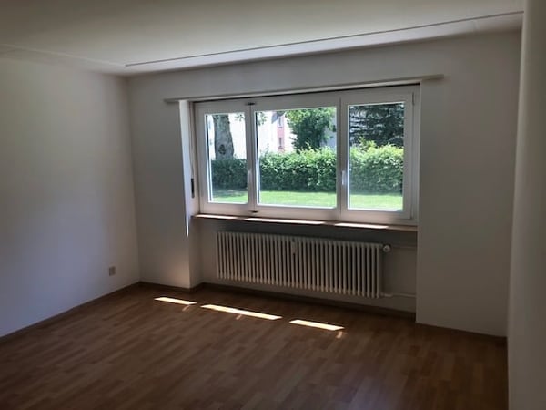2 1/2 Zi.-Wohnung, sonnig und hell 4