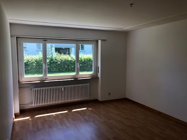 2 1/2 Zi.-Wohnung, sonnig und hell 3