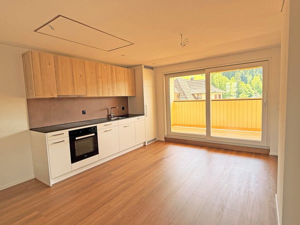 Erstbezug: 2.5-Zimmer-Dachwohnung in Langnau 2