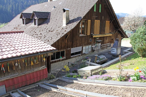 Liegenschaft mit zwei Wohnungen und ehemaliger Schreinerei mitten in Signau 5
