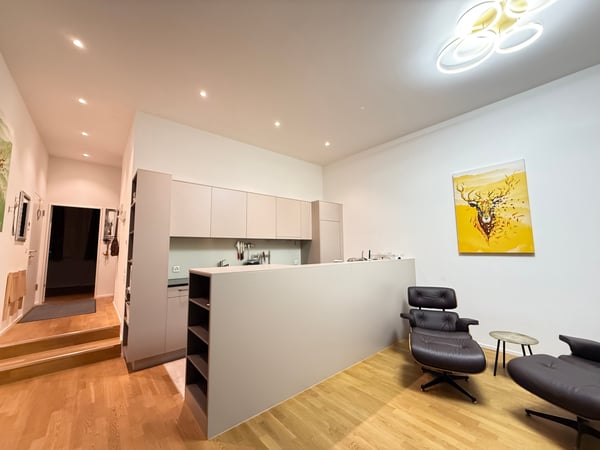 Gartenwohnung mit gedecktem Sitzplatz 1