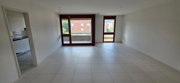 helle, sonnige, ruhige 3.5-Zimmer Wohnung mit Balkon 3