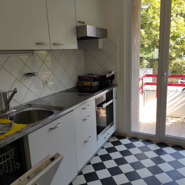 Helle 4.5-Zimmer-Wohnung mit Balkon in Allschwil