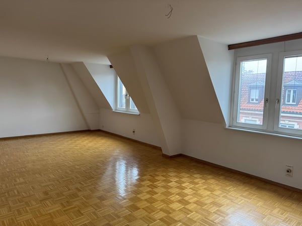 2.5-Zimmer Maisonettewohnung mit Balkon 1