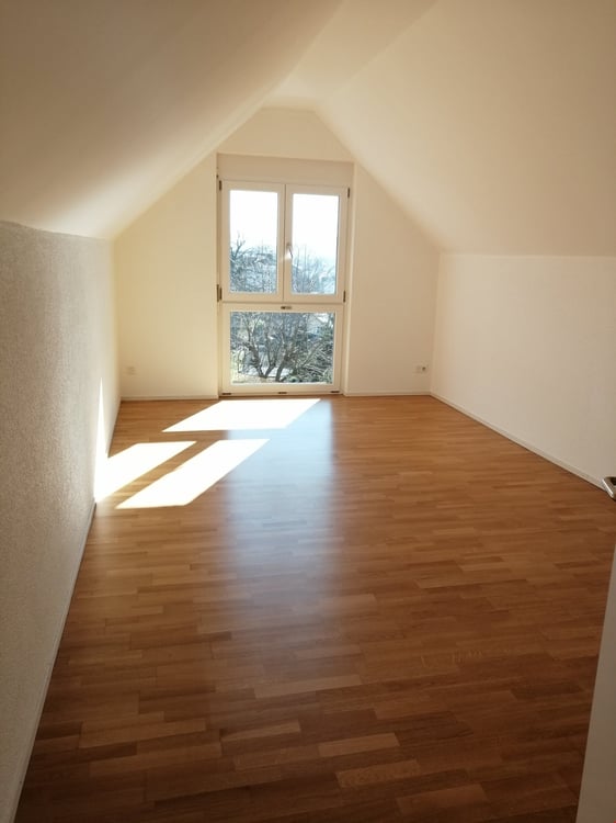 moderne 1 1/2-Zimmer Maisonettewohnung 8