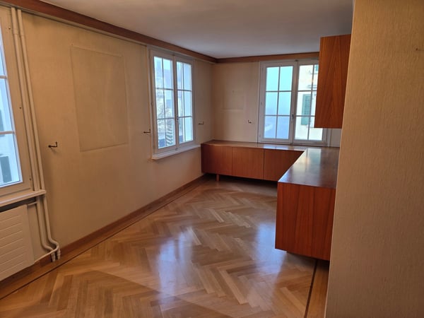 Grosszügige 2-Zimmer-Wohnung mit Pool in Gossau SG 3