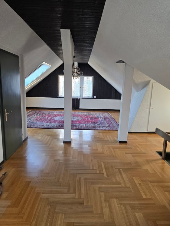 Grosszügige 2-Zimmer-Wohnung mit Pool in Gossau SG 12