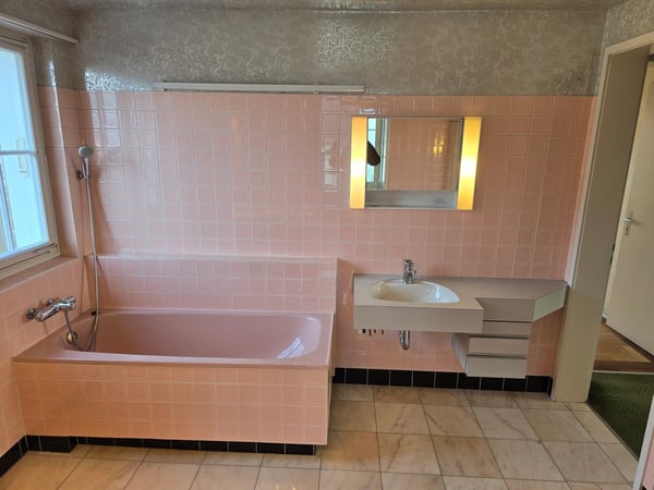 Grosszügige 2-Zimmer-Wohnung mit Pool in Gossau SG 8