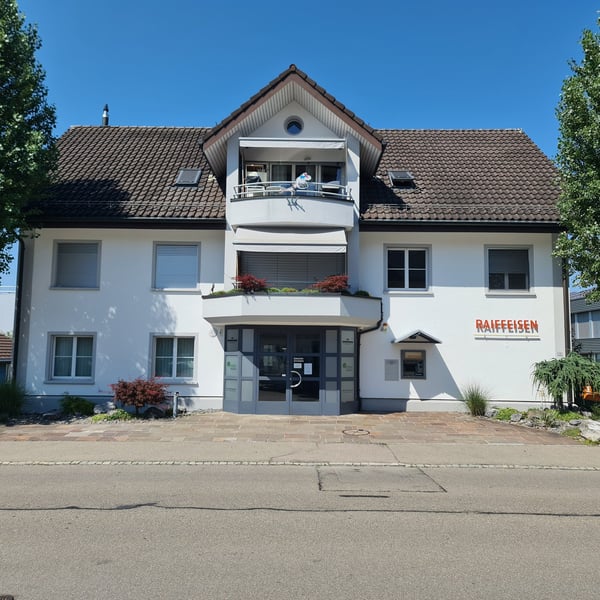 1.5 Zimmer Wohnung im Dorfzentrum zu vermieten 1