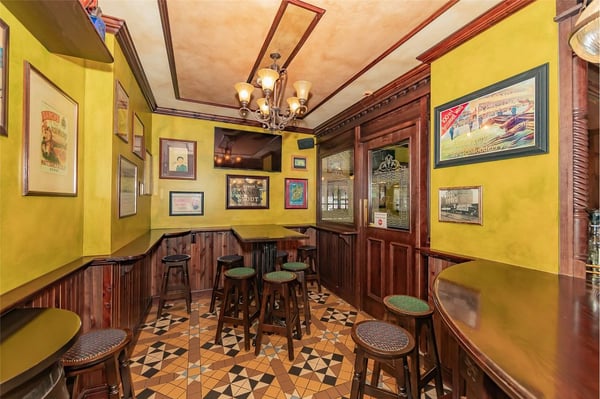 Einzigartiges Original Irish Pub