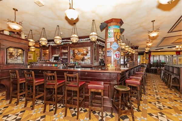 Einzigartiges Original Irish Pub