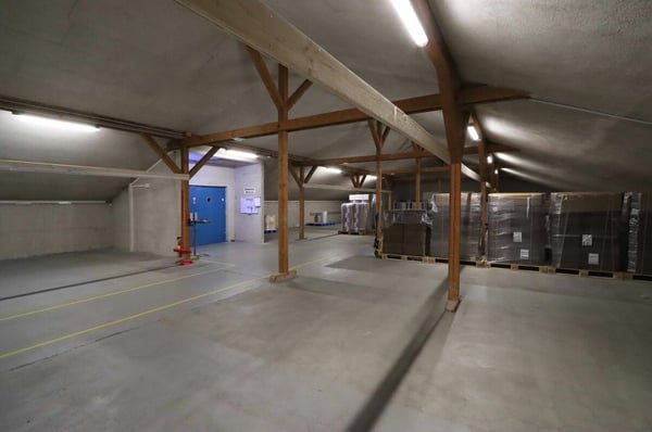 Industrie- und Gewerbegebäude West in Mitlödi GL 14