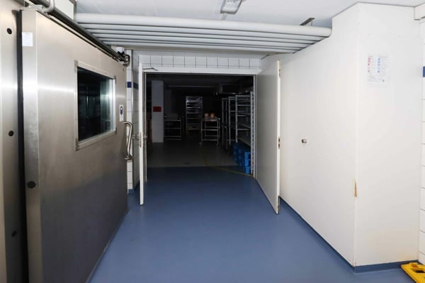 Industrie- und Gewerbegebäude West in Mitlödi GL 9