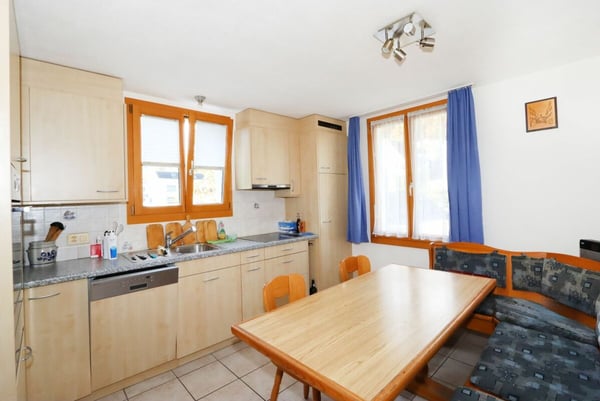 Freistehendes Einfamilienhaus mit Garten an sonniger und familienfreundlicher Lage in Tuggen SZ 14