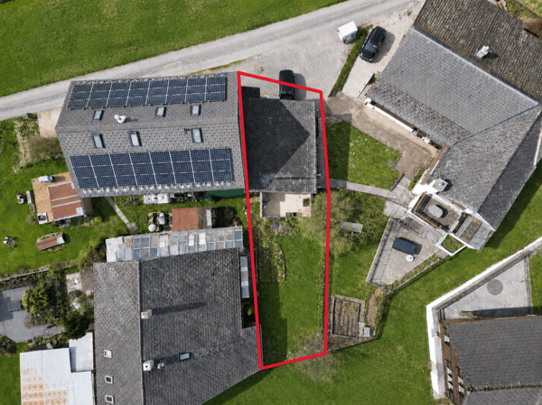 Wohn- oder Ferienhausteil mit Garten, Garage und traumhaften Ausblick an ruhiger Lage in Engi GL 3