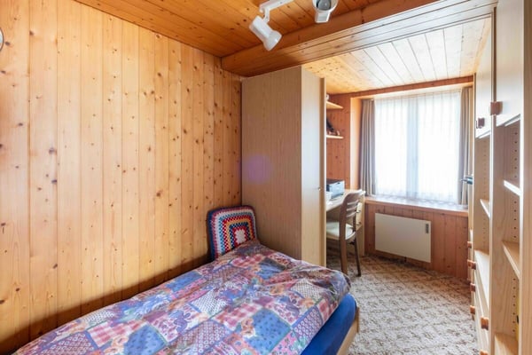 6.5-Zimmer Doppel-Einfamilienhaus in Nidfurn GL 11