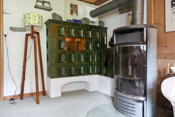 Wohn- oder Ferienhaushälfte mit Garten an ruhiger und sonniger Lage in Matt 13
