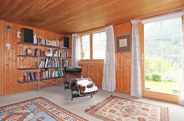 Wohn- oder Ferienhaushälfte mit Garten an ruhiger und sonniger Lage in Matt 14