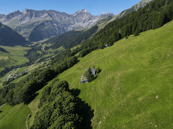 Freistehendes Ferienhaus an ruhiger und sonniger Lage in Elm, Gemeinde Glarus Süd 6