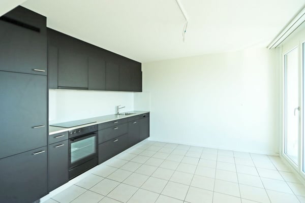 2.5-Zimmer-Wohnung mit Weitblick an zentraler Lage 2