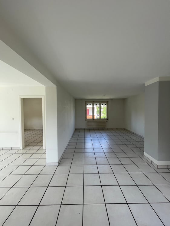 5.5-Zimmer-Maisonette-Wohnung inkl. Garage und Autoabstellplatz 5