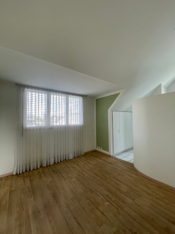 5.5-Zimmer-Maisonette-Wohnung inkl. Garage und Autoabstellplatz 23