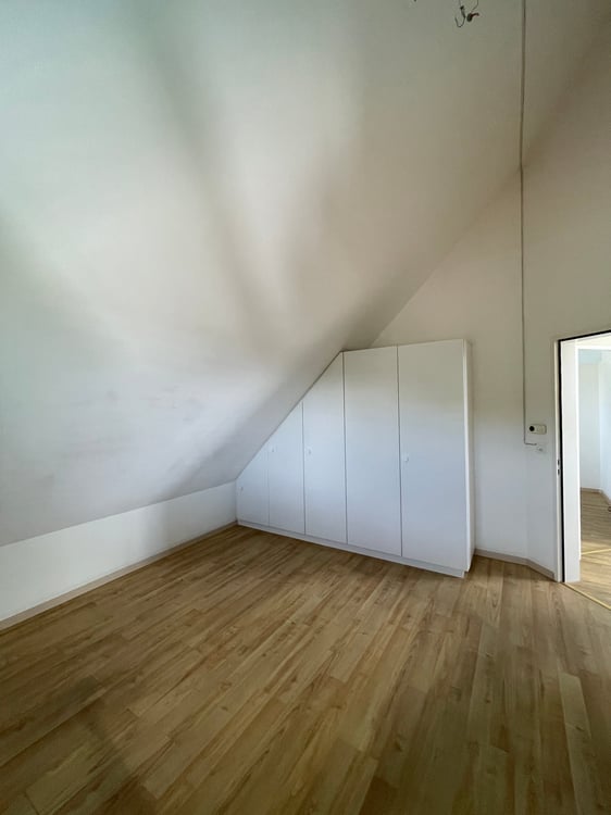 5.5-Zimmer-Maisonette-Wohnung inkl. Garage und Autoabstellplatz 22