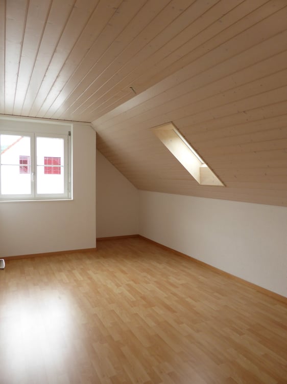 Grosszügige 6.5-Zimmer-Maisonette-Wohnung in Zeiningen 8