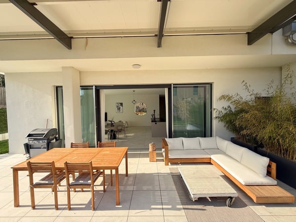 EXCLUSIVITÉ ! Bien d’exception avec terrasse et jardin privatif dans le quartier de La Coudre ! 1