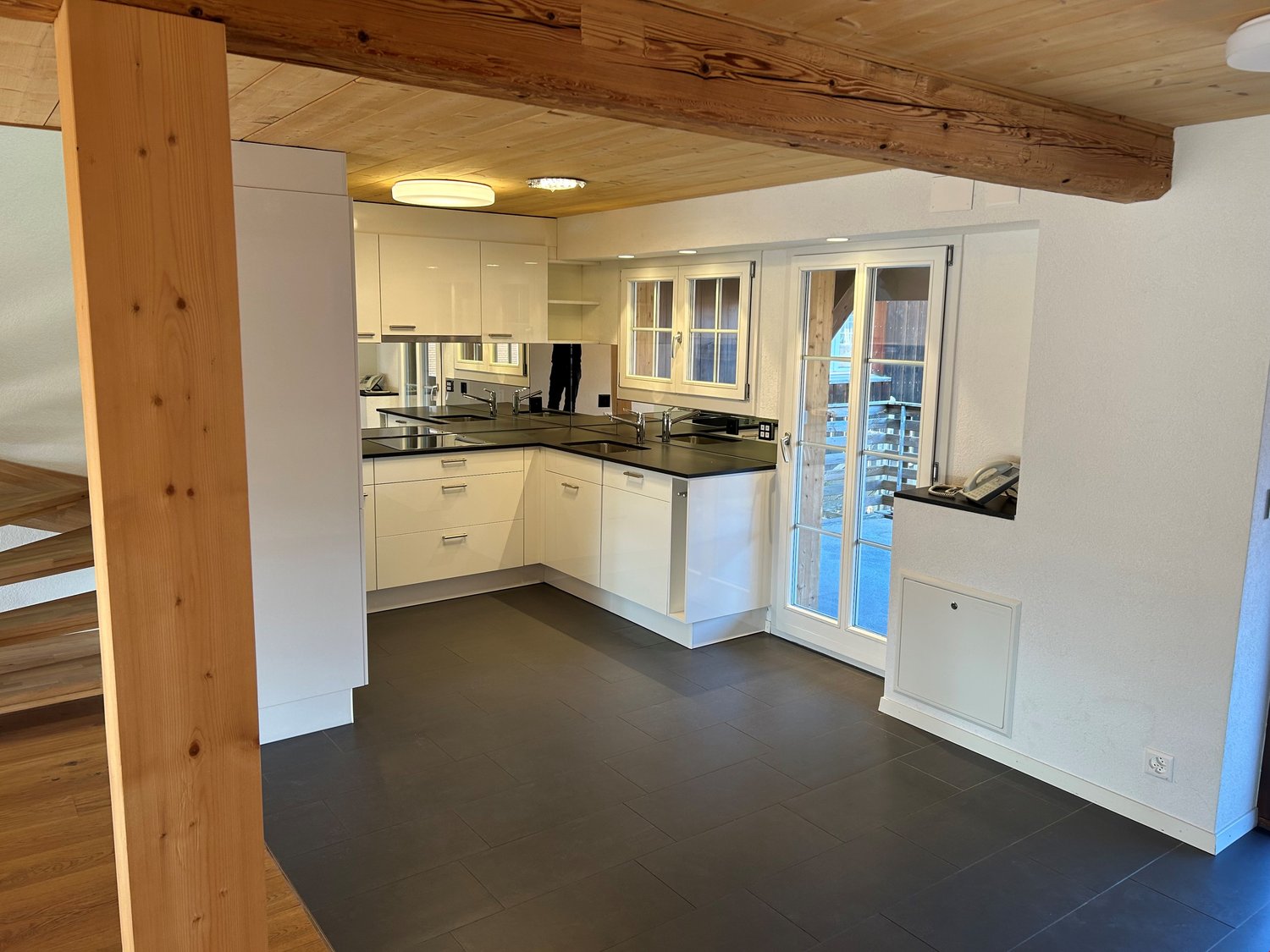 Bild Wunderschöne neue 3.5 Zimmer Maisonette Wohnung