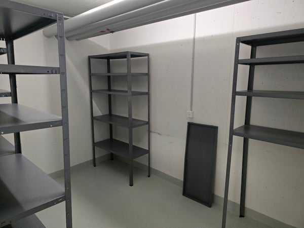 Moderne 2.5-Zimmer-Wohnung mit Balkon und Minergie-Zertifikat in Volketswil 10