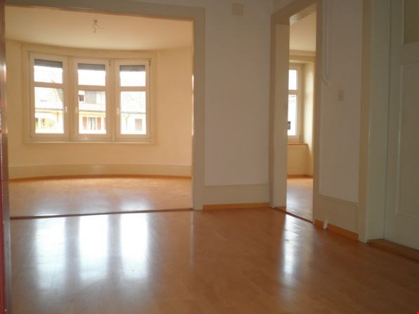 «Appartement spacieux et lumineux à 15 minutes de Bienne» 2