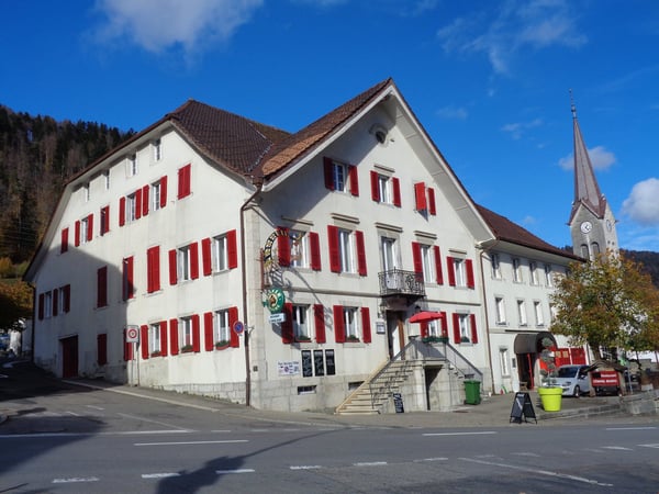 Appartement 1 pce moderne et lumineux * 10 min. de La Chaux-de-Fonds * 3