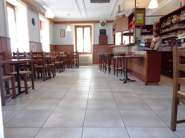 Restaurant très connu avec Pizzeria 6