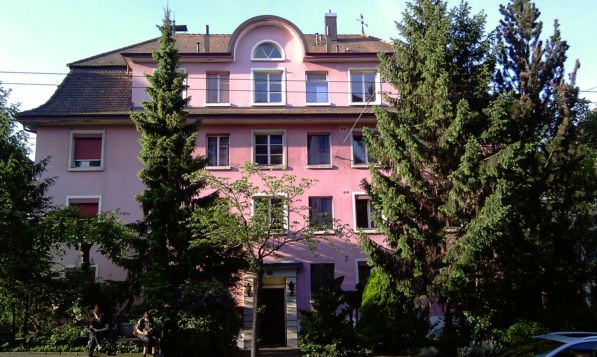 Einmalige Gelegenheit im Herzen von Zürich Aussen PARKPLATZ 3