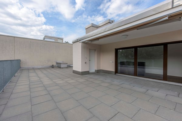 exklusive 1.5-Zimmerwohnung mit grosser Dachterrasse 9