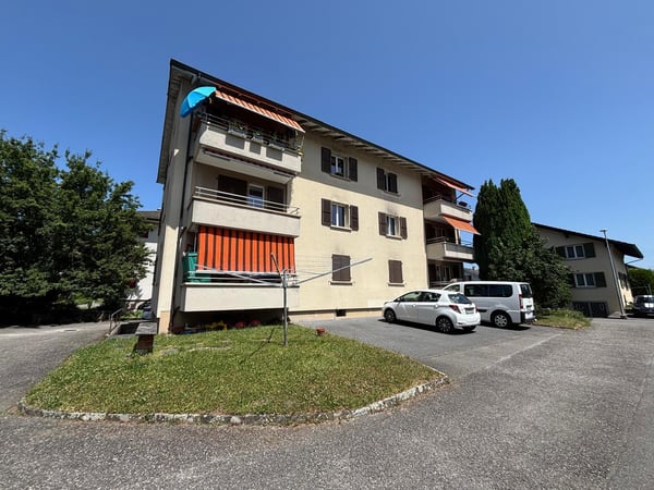 Sonnige 4-Zimmer-Wohnung mit Balkon in Dotzigen 9