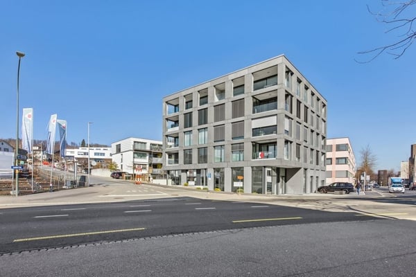 Moderne Gewerberäumlichkeit in Köniz zu vermieten 1