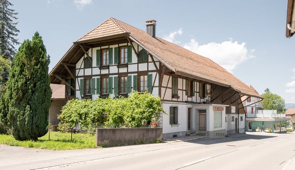 5,5-Zimmer - Eckhaus angrenzend an Landwirtschaftszone! 9