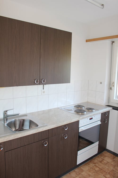 ältere 3-Zimmer-Altbau-Dachwohnung an ruhiger Lage in Gasel, Gde. Köniz 3